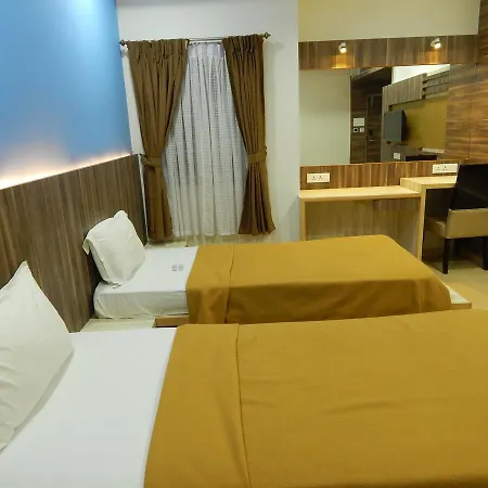 Hotel Aadhi Mayiladuthurai Exterior photo