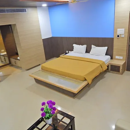 Hotel Aadhi Mayiladuthurai Exterior photo