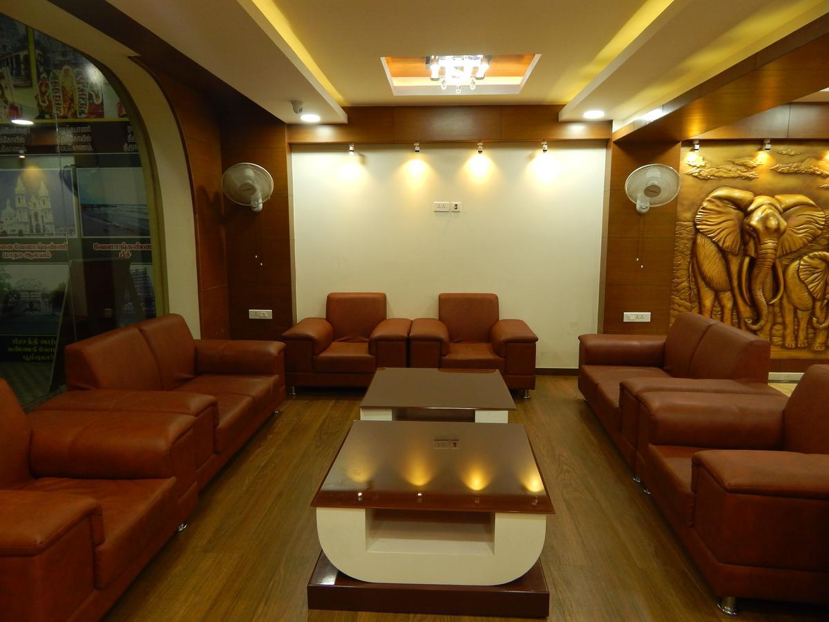 Hotel Aadhi Mayiladuthurai