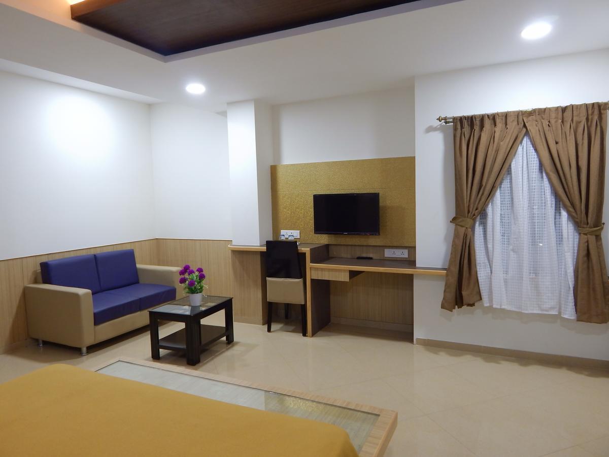 Aadhi Hotel Mayiladuthurai