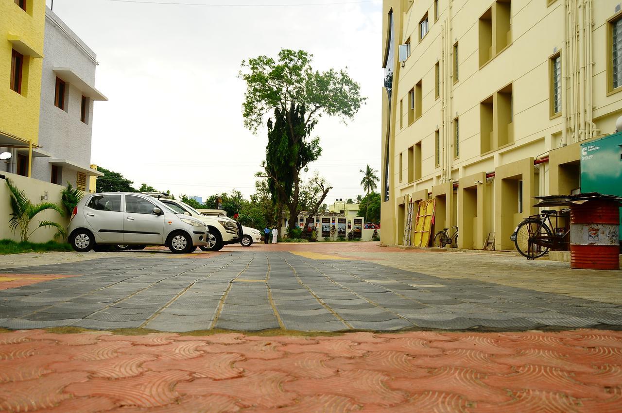 Hotel Aadhi Mayiladuthurai